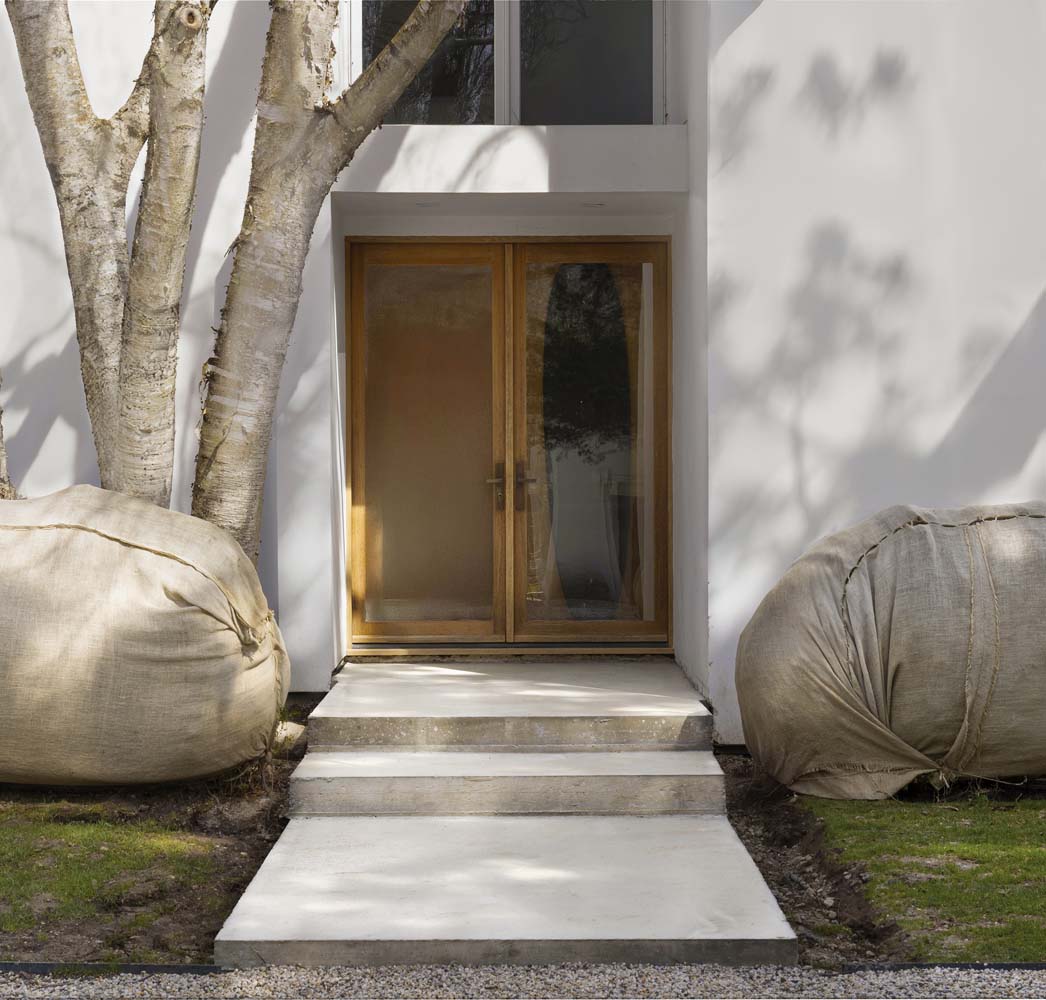 7A6243D1-1E4F-403B-A9E3-B514B70F1473